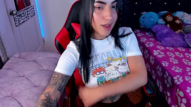 Snapshot of Samanthademonx20_ chatting on 07/15/26, 07:30 Samanthademonx20 online show from 07/15/26, 07:30