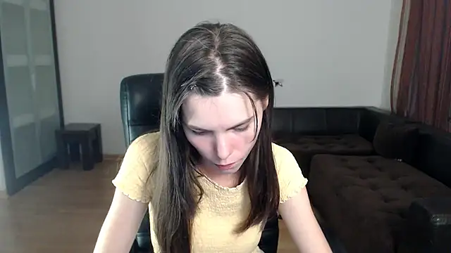 Snapshot of AmelieReve chatting on 09/22/25, 04:09 AmelieReve online show from 09/22/25, 04:09