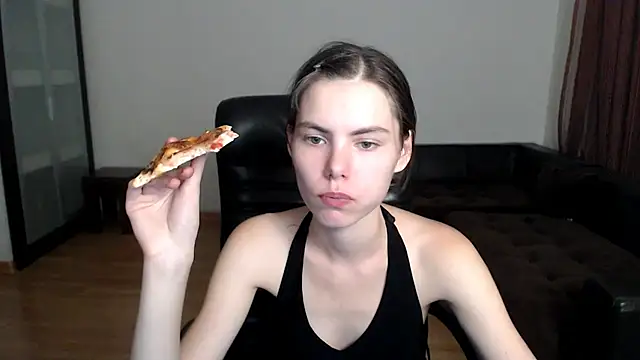 Snapshot of AmelieReve chatting on 09/24/25, 04:43 AmelieReve online show from 09/24/25, 04:43