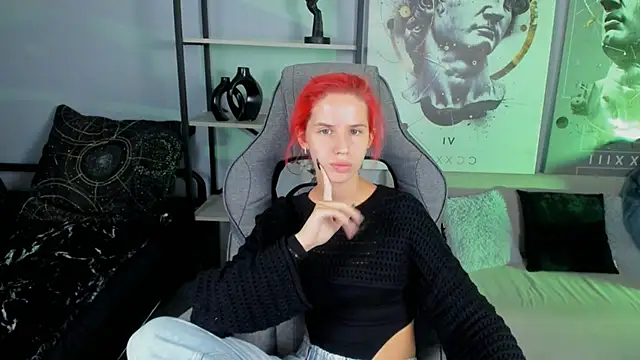 Snapshot of NitaNihil chatting on 10/03/25, 07:11 NitaNihil online show from 10/03/25, 07:11