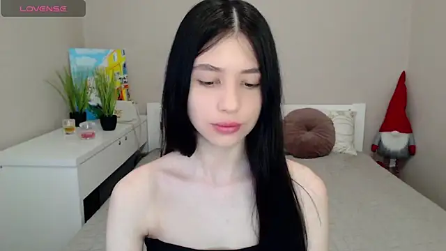 Snapshot of SelinLi chatting on 05/12/26, 07:05 SelinLi online show from 05/12/26, 07:05