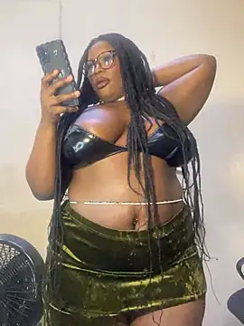 Snapshot of CurvyCocoxxx chatting on 05/20/26, 09:43 CurvyCocoxxx online show from 05/20/26, 09:43