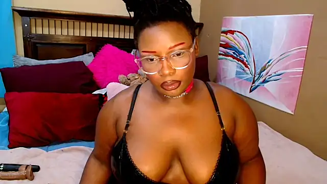 Snapshot of CurvyCocoxxx chatting on 05/28/26, 08:44 CurvyCocoxxx online show from 05/28/26, 08:44