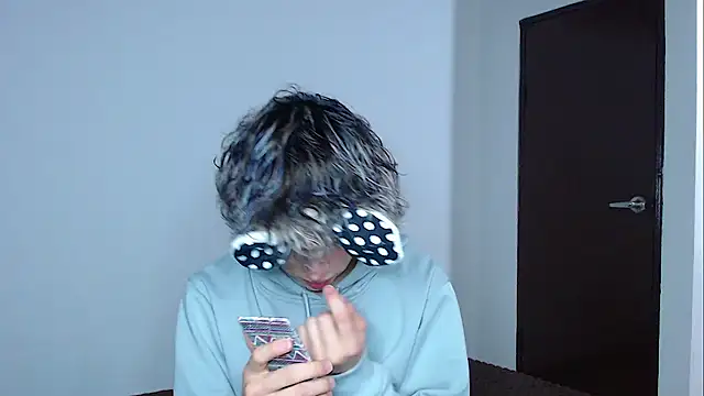 john vichenso online show from 11/28/25, 10:01