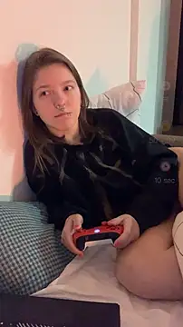 Snapshot of VesnaCrystal chatting on 03/05/26, 02:46 VesnaCrystal online show from 03/05/26, 02:46