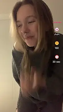 Snapshot of VesnaCrystal chatting on 03/08/26, 10:35 VesnaCrystal online show from 03/08/26, 10:35