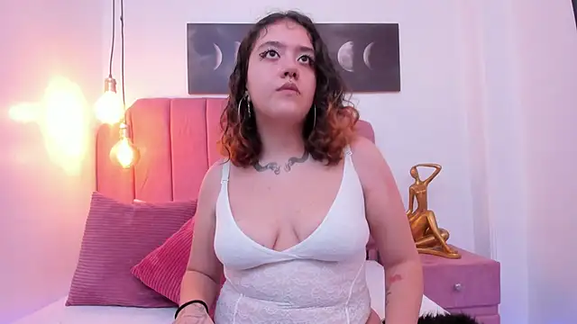 Snapshot of Niaa_Stark chatting on 04/17/26, 03:31 Niaa Stark online show from 04/17/26, 03:31