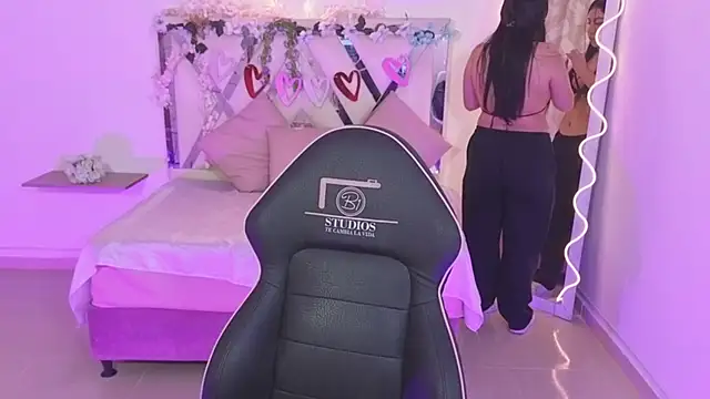 ZURY TAY online show from 09/23/25, 11:46