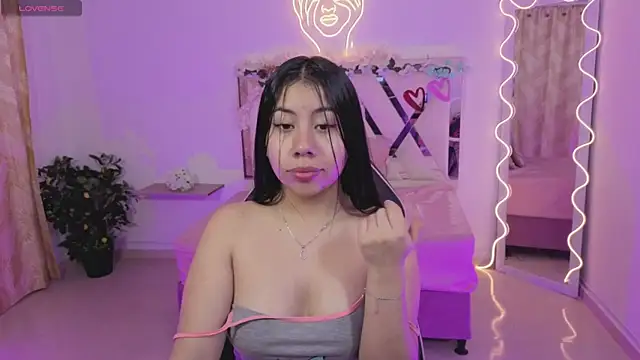 ZURY TAY online show from 11/25/25, 11:43