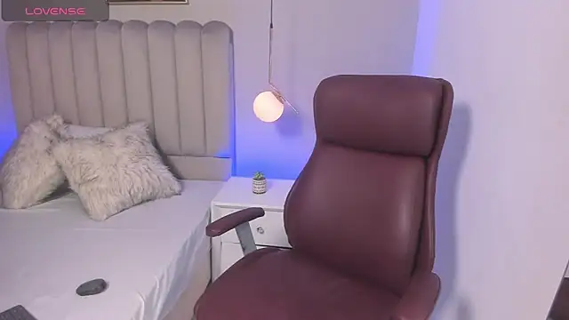 Snapshot of Dani_rosse_ chatting on 10/01/25, 01:28 Dani rosse  online show from 10/01/25, 01:28