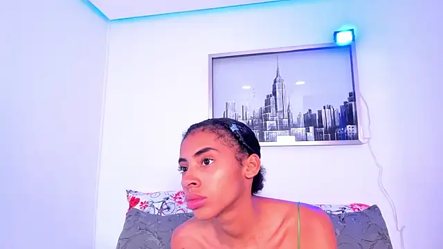 Snapshot of sarah_ashbourne chatting on 09/16/25, 11:55 sarah ashbourne online show from 09/16/25, 11:55