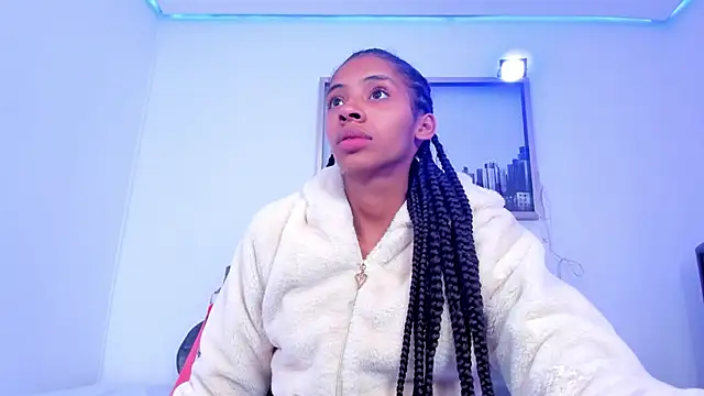 Snapshot of sarah_ashbourne chatting on 09/26/25, 11:58 sarah ashbourne online show from 09/26/25, 11:58