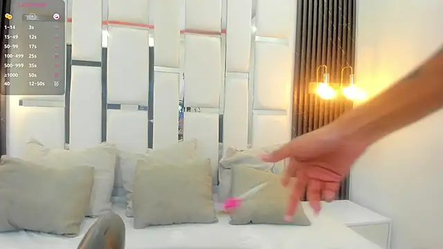 Snapshot of sarah_ashbourne chatting on 09/27/25, 02:22 sarah ashbourne online show from 09/27/25, 02:22