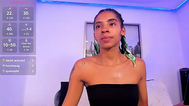 Snapshot of sarah_ashbourne chatting on 10/28/25, 11:25 sarah ashbourne online show from 10/28/25, 11:25