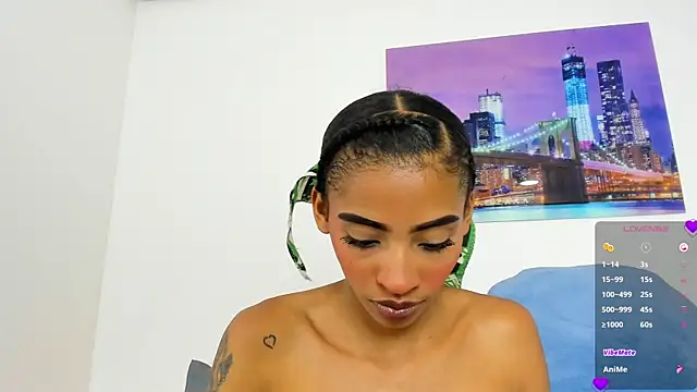 Snapshot of sarah_ashbourne chatting on 11/13/25, 03:33 sarah ashbourne online show from 11/13/25, 03:33