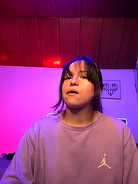 Eymmy 24 online show from 11/11/25, 03:17