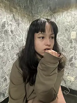 Eymmy 24 online show from 03/04/26, 10:32