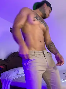 Snapshot of DeimonOficial chatting on 10/24/25, 10:28 DeimonOficial online show from 10/24/25, 10:28