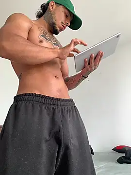 Snapshot of DeimonOficial chatting on 10/27/25, 08:35 DeimonOficial online show from 10/27/25, 08:35