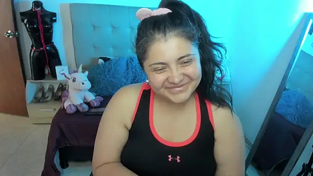 TifanyAmazinng online show from 12/16/25, 12:21