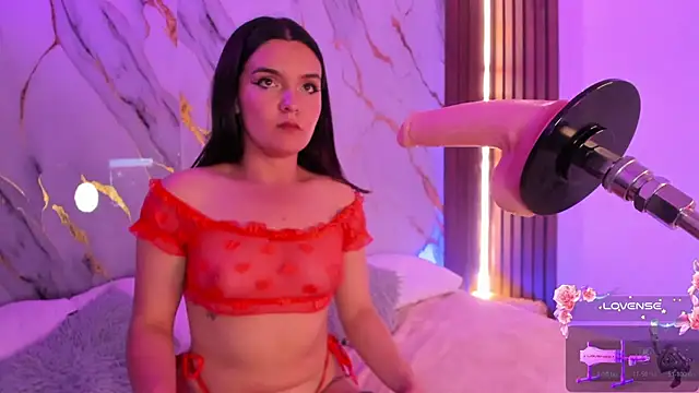 alicecute77 online show from 11/04/25, 07:57