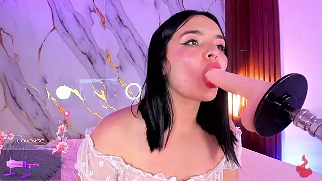 alicecute77 online show from 02/18/26, 12:39