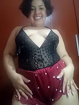 Snapshot of Silkenfeet21 chatting on 04/18/26, 03:54 Silkenfeet21 online show from 04/18/26, 03:54