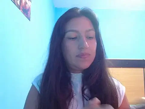 Snapshot of SarahFriendly chatting on 04/04/26, 05:32 SarahFriendly online show from 04/04/26, 05:32