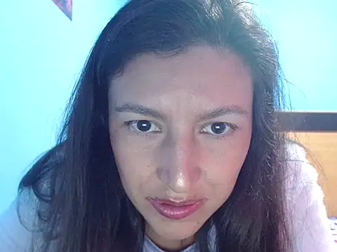 Snapshot of SarahFriendly chatting on 04/05/26, 08:06 SarahFriendly online show from 04/05/26, 08:06