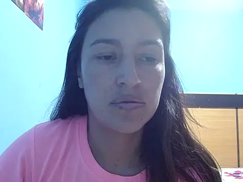 Snapshot of SarahFriendly chatting on 04/10/26, 01:22 SarahFriendly online show from 04/10/26, 01:22