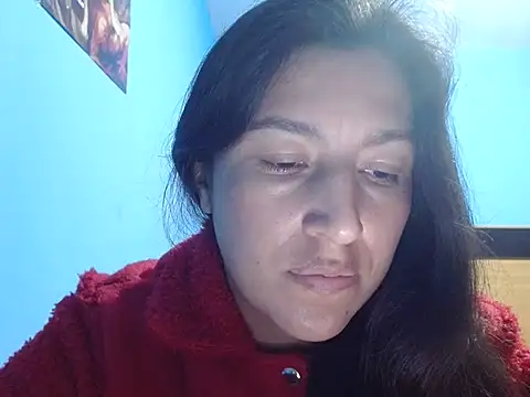 Snapshot of SarahFriendly chatting on 04/15/26, 10:10 SarahFriendly online show from 04/15/26, 10:10