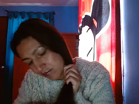 Snapshot of SarahFriendly chatting on 06/24/26, 03:22 SarahFriendly online show from 06/24/26, 03:22