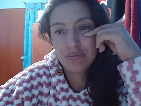 Snapshot of SarahFriendly chatting on 07/11/26, 03:31 SarahFriendly online show from 07/11/26, 03:31