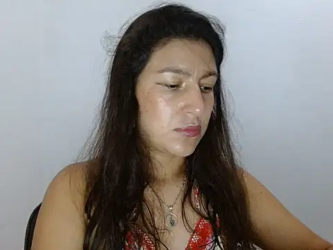 Snapshot of SarahFriendly chatting on 07/19/26, 04:00 SarahFriendly online show from 07/19/26, 04:00