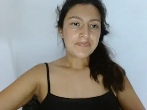 Snapshot of SarahFriendly chatting on 07/30/26, 02:16 SarahFriendly online show from 07/30/26, 02:16