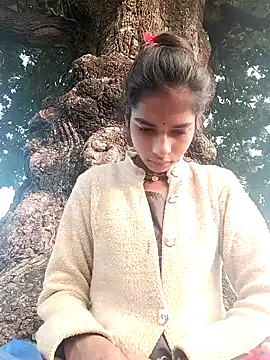 Snapshot of Gulika_Doshi chatting on 12/15/25, 02:27 Gulika Doshi online show from 12/15/25, 02:27