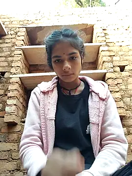 Snapshot of Gulika_Doshi chatting on 01/12/26, 03:12 Gulika Doshi online show from 01/12/26, 03:12