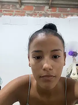 Snapshot of HadeSmit chatting on 09/10/25, 11:27 HadeSmit online show from 09/10/25, 11:27