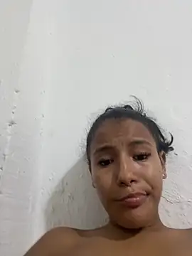 Snapshot of HadeSmit chatting on 10/11/25, 05:17 HadeSmit online show from 10/11/25, 05:17