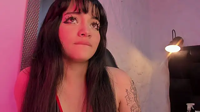 Snapshot of Darky_Doll chatting on 09/26/25, 03:54 Darky Doll online show from 09/26/25, 03:54