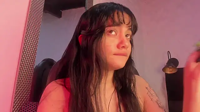 Snapshot of Darky_Doll chatting on 09/29/25, 03:55 Darky Doll online show from 09/29/25, 03:55