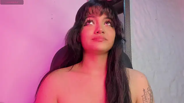 Snapshot of Darky_Doll chatting on 10/06/25, 03:59 Darky Doll online show from 10/06/25, 03:59