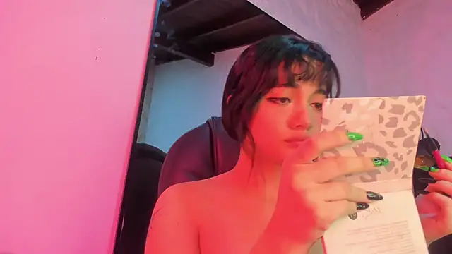 Snapshot of Darky_Doll chatting on 10/07/25, 05:26 Darky Doll online show from 10/07/25, 05:26