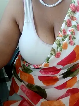 tami lavanya online show from 10/15/25, 05:07