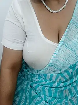 Snapshot of tami_lavanya chatting on 03/14/26, 01:27 tami lavanya online show from 03/14/26, 01:27