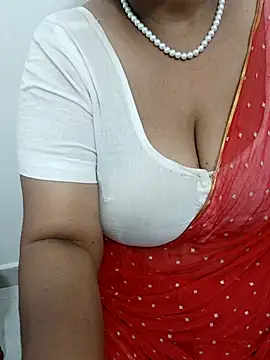 Snapshot of tami_lavanya chatting on 03/16/26, 04:07 tami lavanya online show from 03/16/26, 04:07