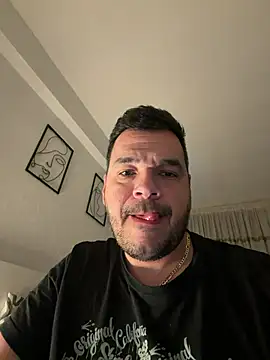 Snapshot of elvergon2023 chatting on 04/01/26, 06:03 elvergon2023 online show from 04/01/26, 06:03