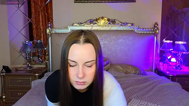 Kelly Cartier online show from 01/13/26, 01:16