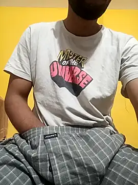 Snapshot of mayur_raaje chatting on 01/12/26, 04:23 mayur raaje online show from 01/12/26, 04:23