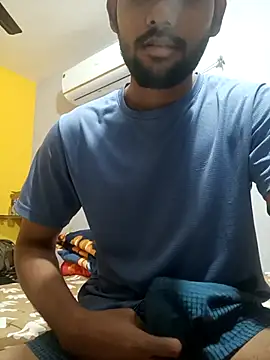 Snapshot of mayur_raaje chatting on 02/15/26, 11:30 mayur raaje online show from 02/15/26, 11:30